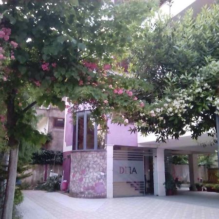 Hotel Deja Tirana Kültér fotó